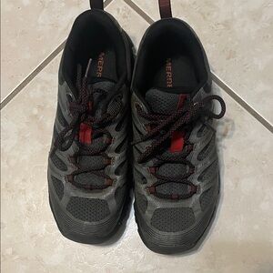 Merrell Men's Gray and Burgundy Trail Sneakers